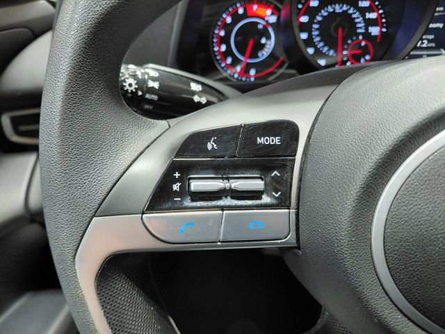 Used 2022 Hyundai Elantra SE image 29