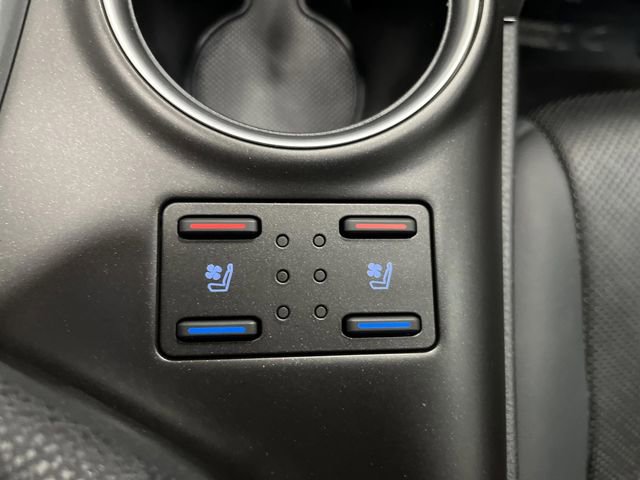 Used 2023 Toyota Camry XLE image 8