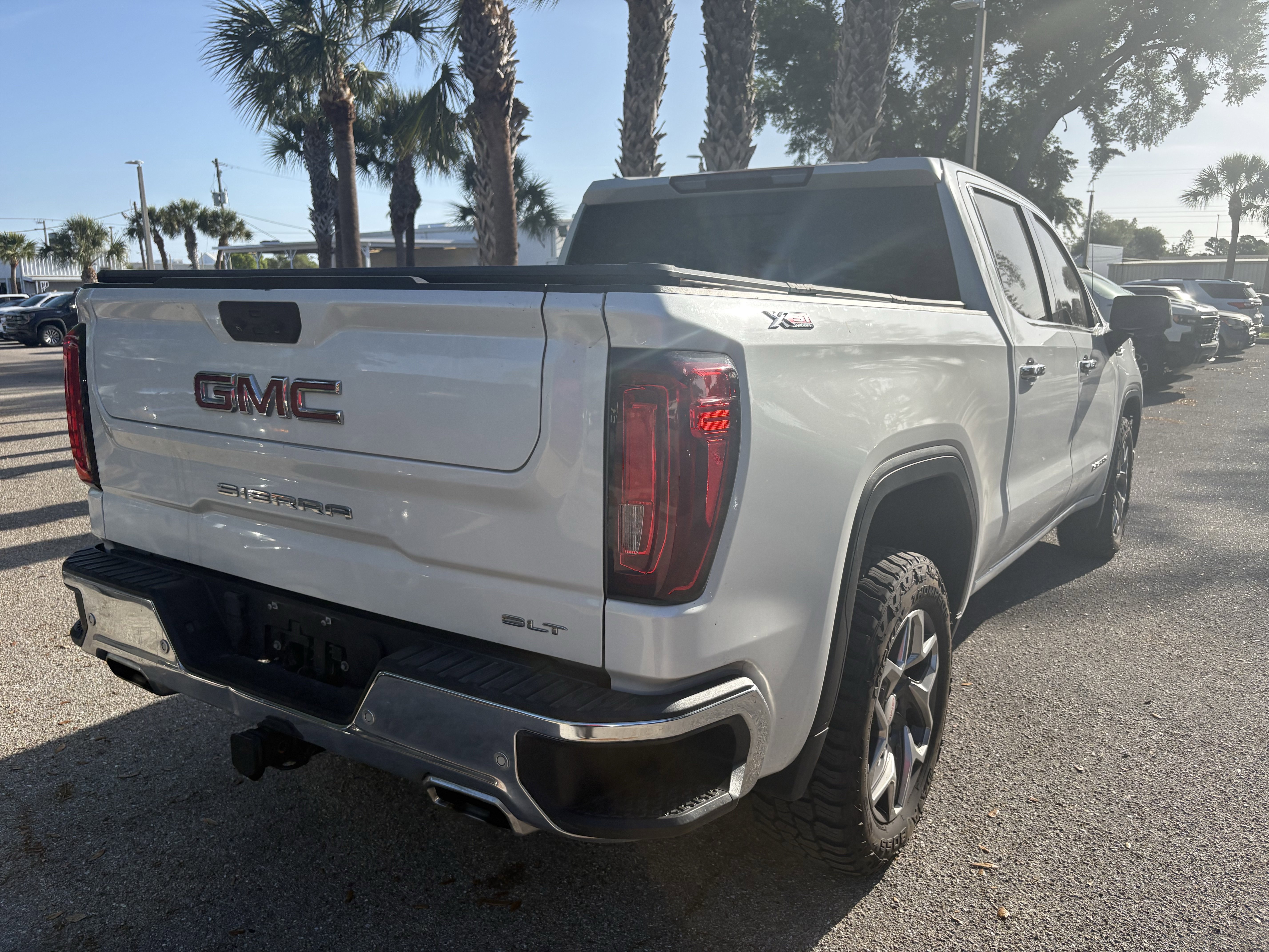 Used 2022 GMC Sierra 1500 SLT w/ SLT Premium Plus Package image 6