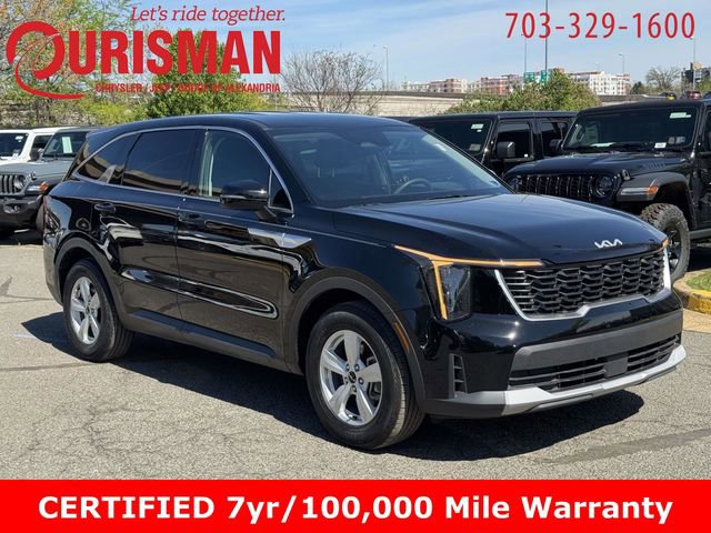 Used 2024 Kia Sorento LX image 1