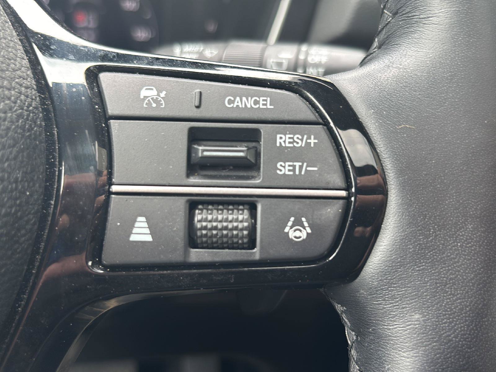 Used 2025 Honda Pilot Elite image 8
