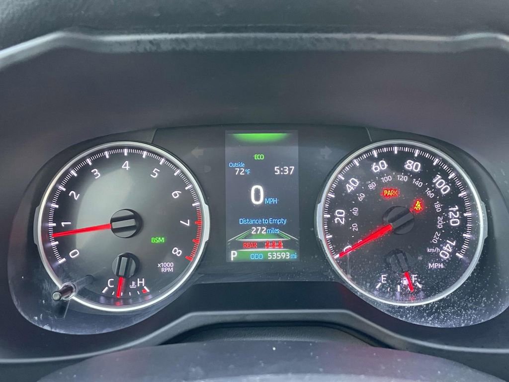 Used 2020 Toyota RAV4 XLE Premium image 25