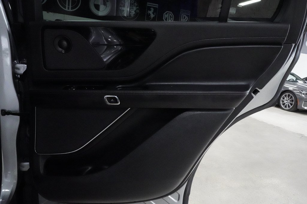Used 2023 Lincoln Aviator Grand Touring AWD/4WD image 29