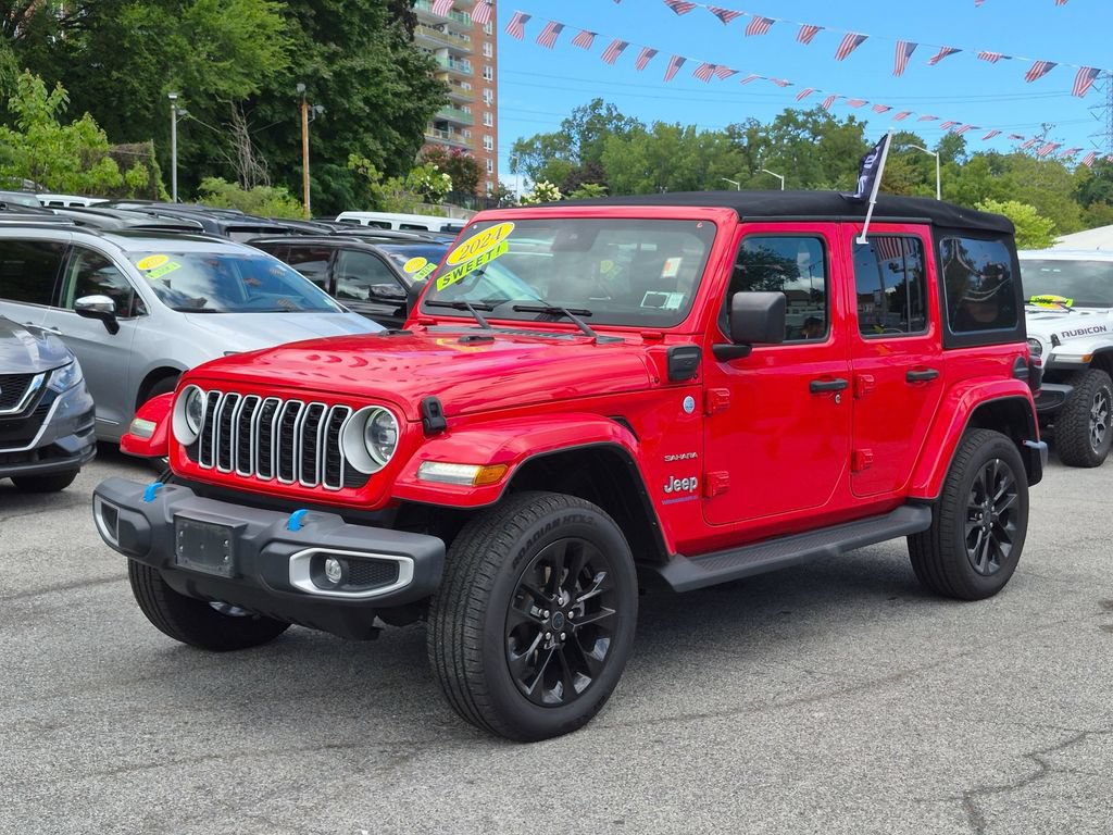 Used 2024 Jeep Wrangler Unlimited Sahara w/ Technology Group AWD/4WD image 1