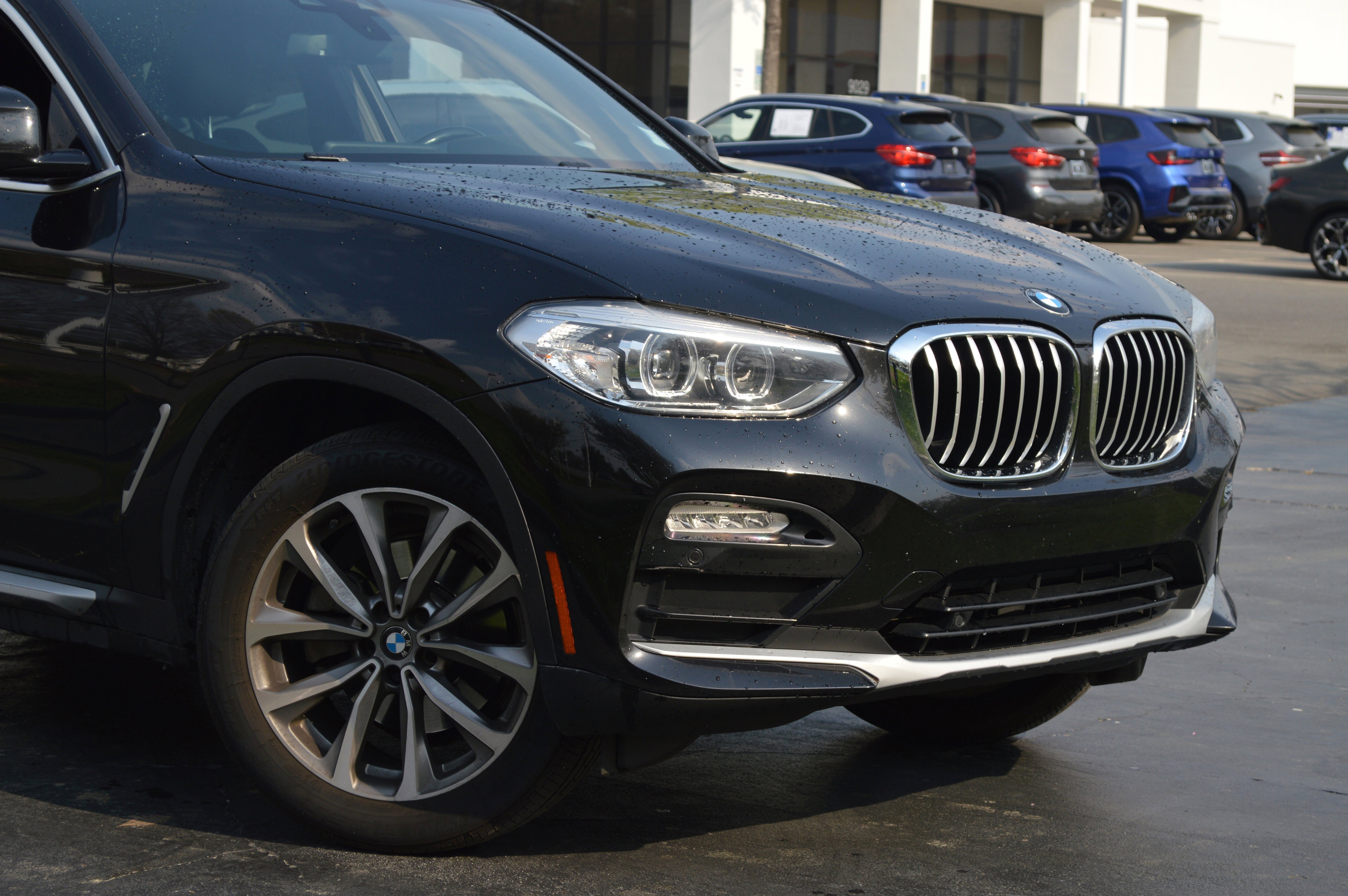 Used 2019 BMW X4 xDrive30i w/ Driving Assistance Package image 2