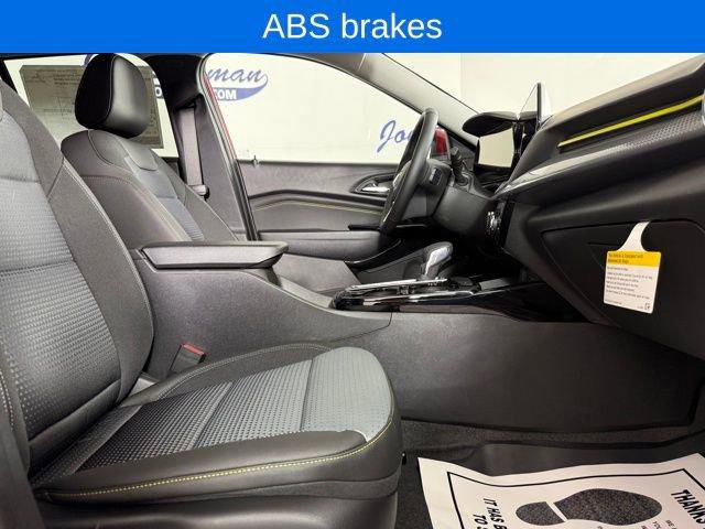 New 2026 Chevrolet Trax LT w/ Driver Confidence Package image 17