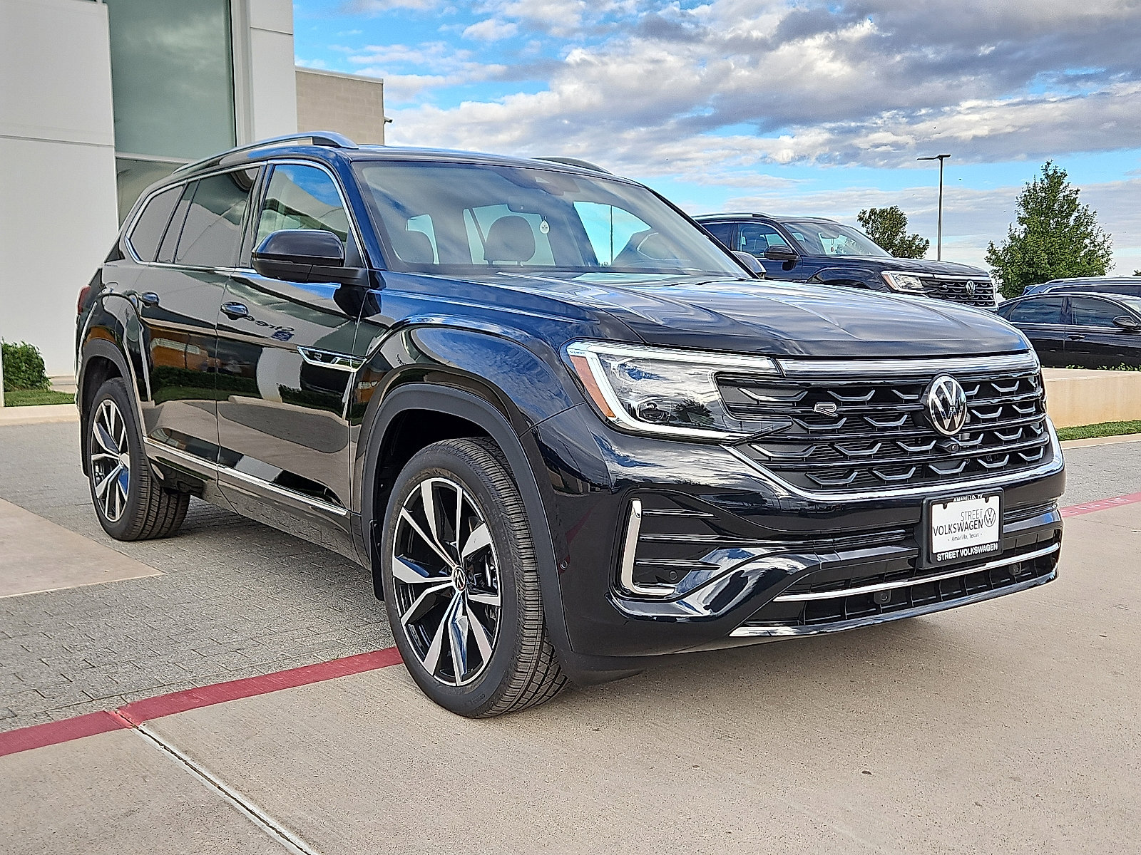 New 2026 Volkswagen Atlas SEL Premium R-Line image 5