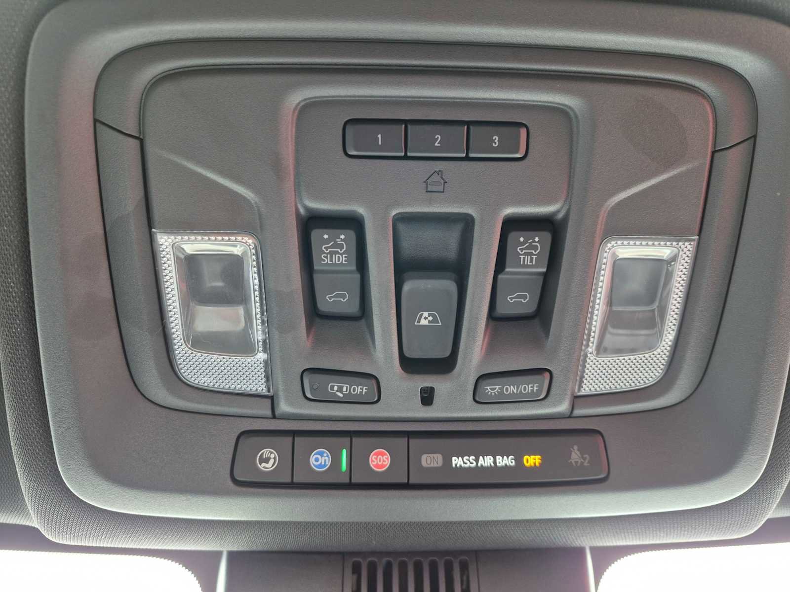 Used 2024 Chevrolet Silverado 3500 High Country w/ Technology Package image 23