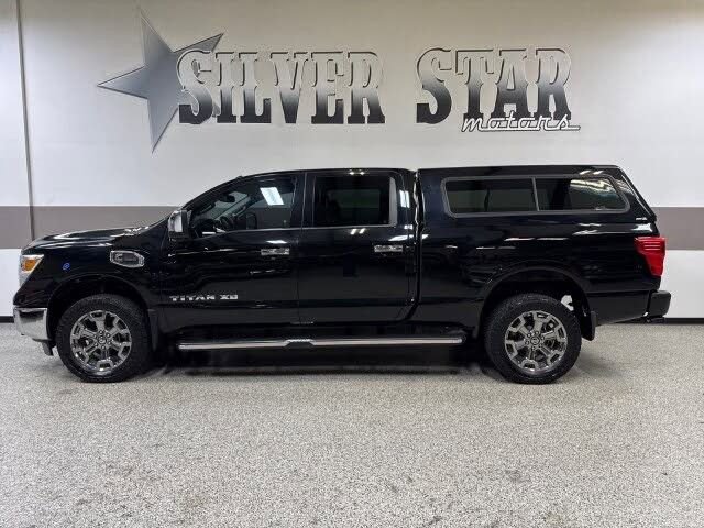 Used 2018 Nissan Titan SL w/ Chrome Package AWD/4WD image 1