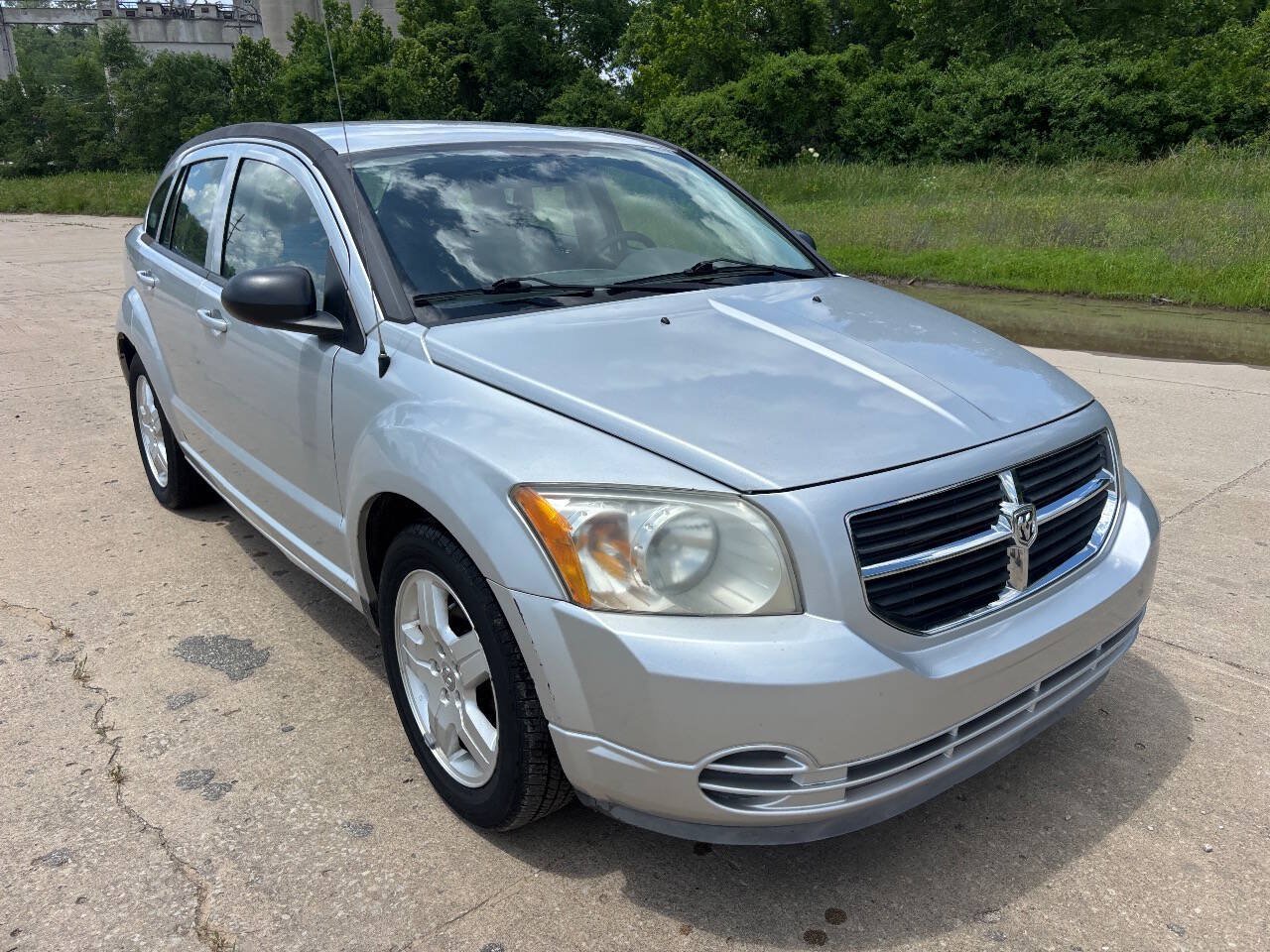 Used 2009 Dodge Caliber SXT FWD image 4