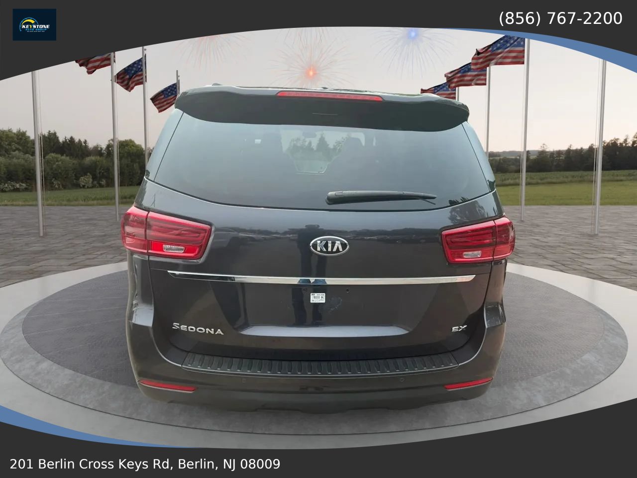 Used 2021 Kia Sedona EX FWD image 4