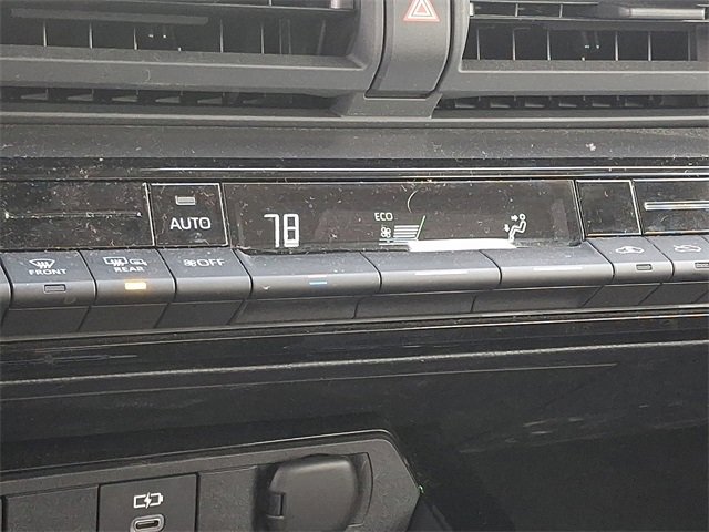 Used 2025 Toyota Prius LE image 15