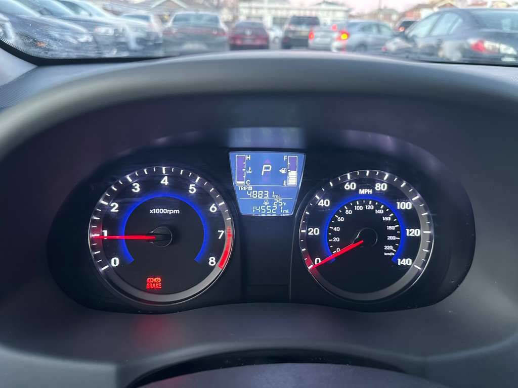 Used 2015 Hyundai Accent GLS image 16