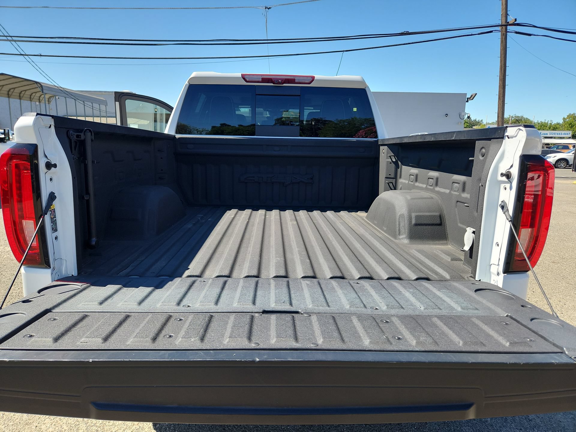 Used 2024 GMC Sierra 1500 AT4X AWD/4WD image 21