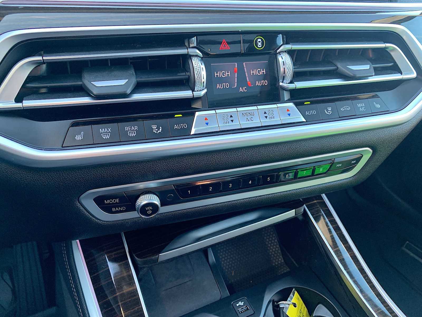 Used 2020 BMW X5 sDrive40i w/ Premium Package image 18