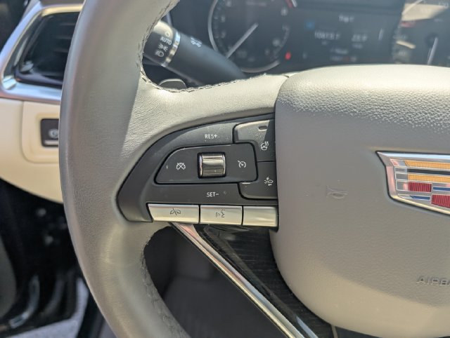 Used 2025 Cadillac XT6 Premium Luxury AWD/4WD image 21