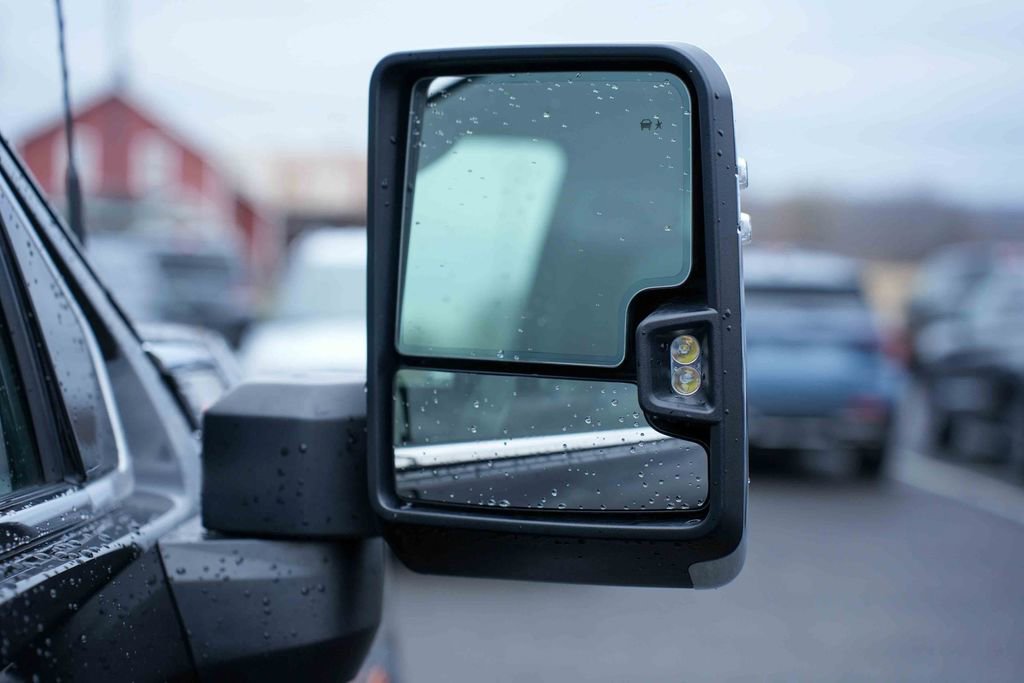 Used 2023 GMC Sierra 2500 Denali image 14