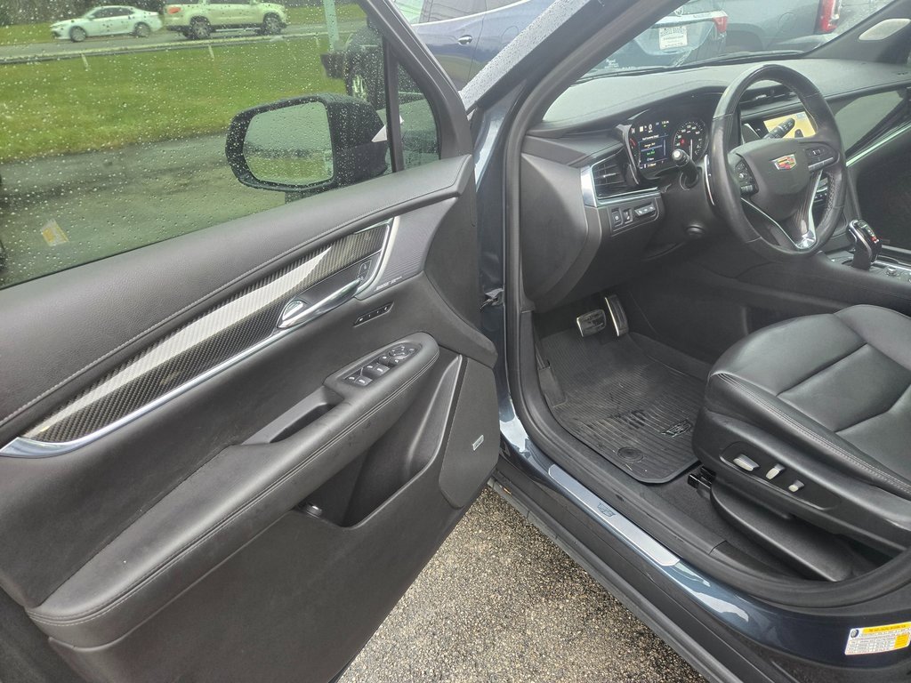 Used 2020 Cadillac XT6 Sport image 6