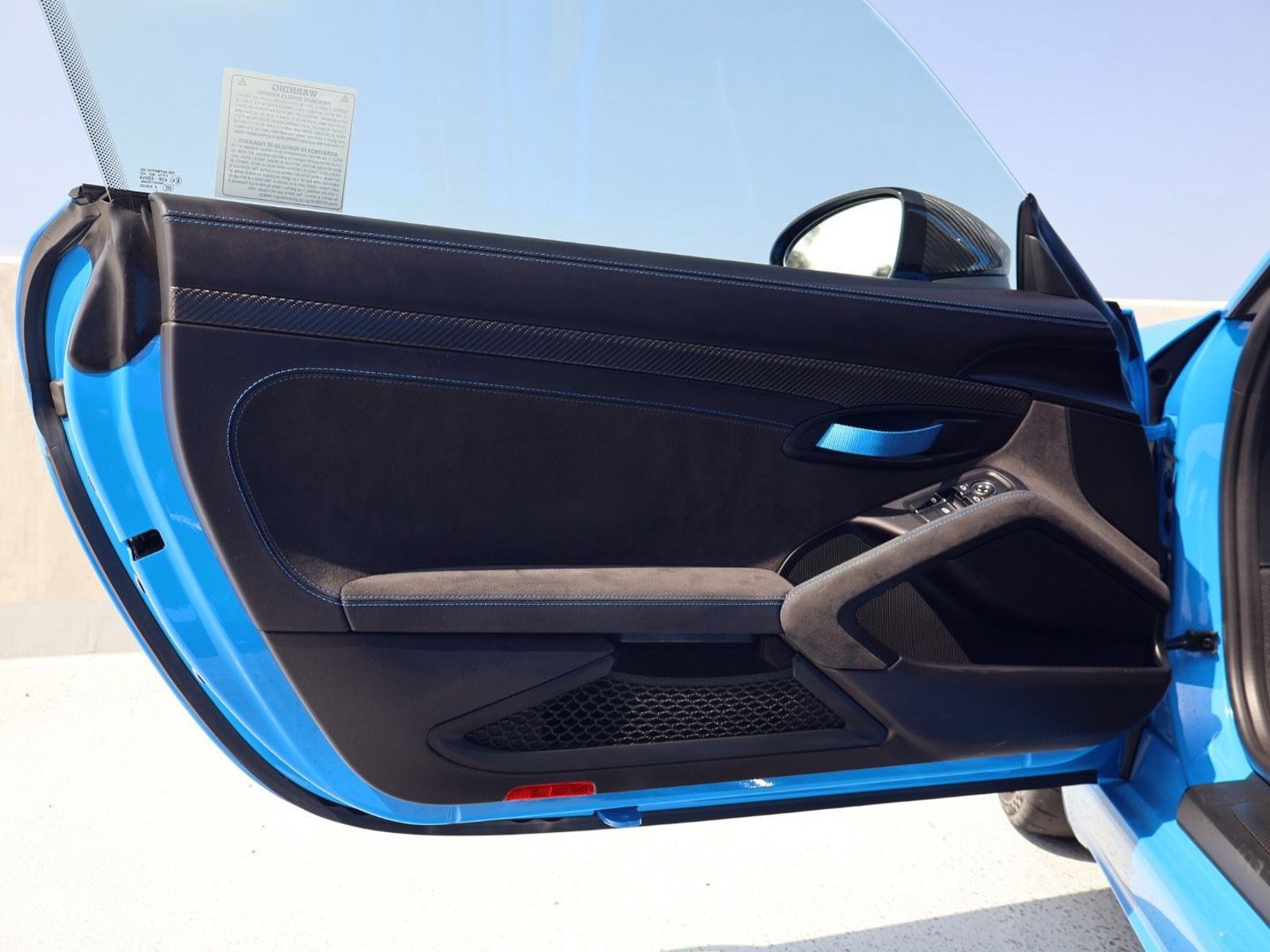 Certified 2023 Porsche 718 Cayman GT4 RS RWD image 13