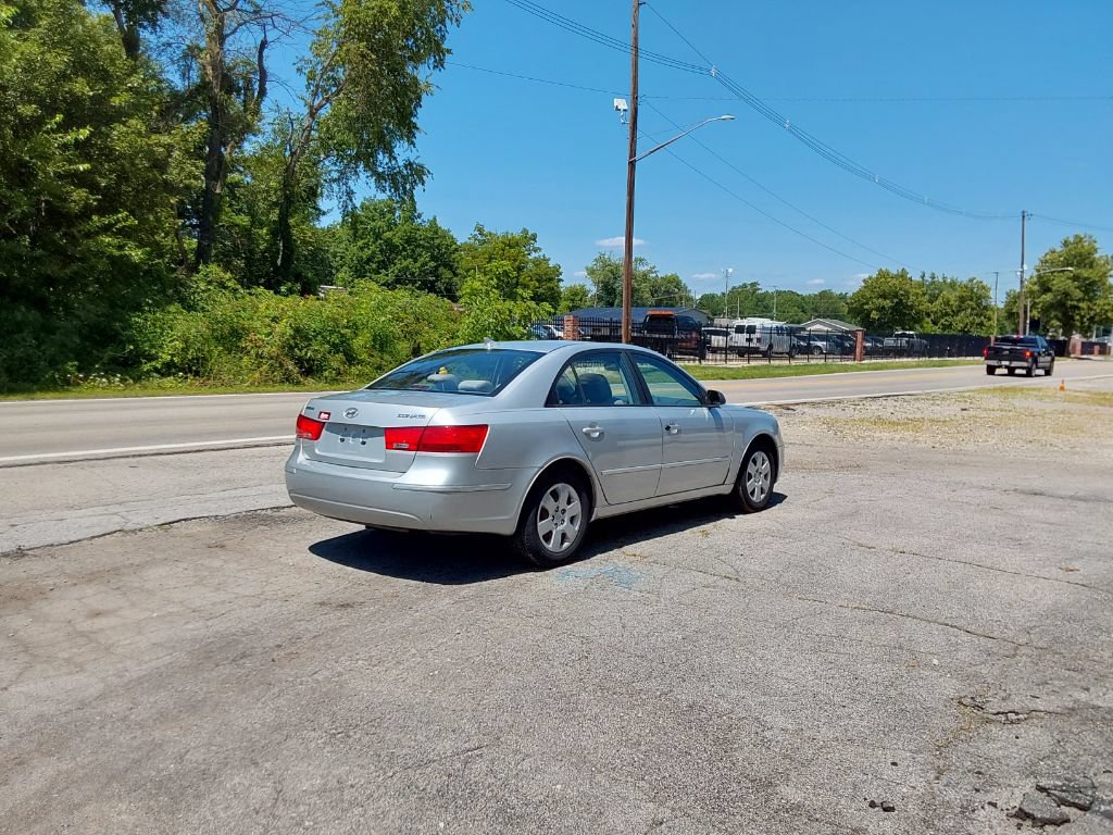 Used 2010 Hyundai Sonata GLS FWD image 6