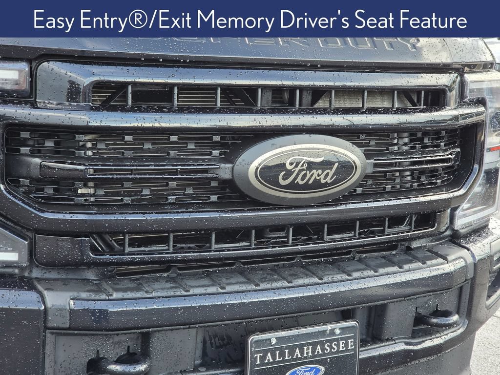 Used 2022 Ford F350 Lariat w/ Black Appearance Package AWD/4WD image 16