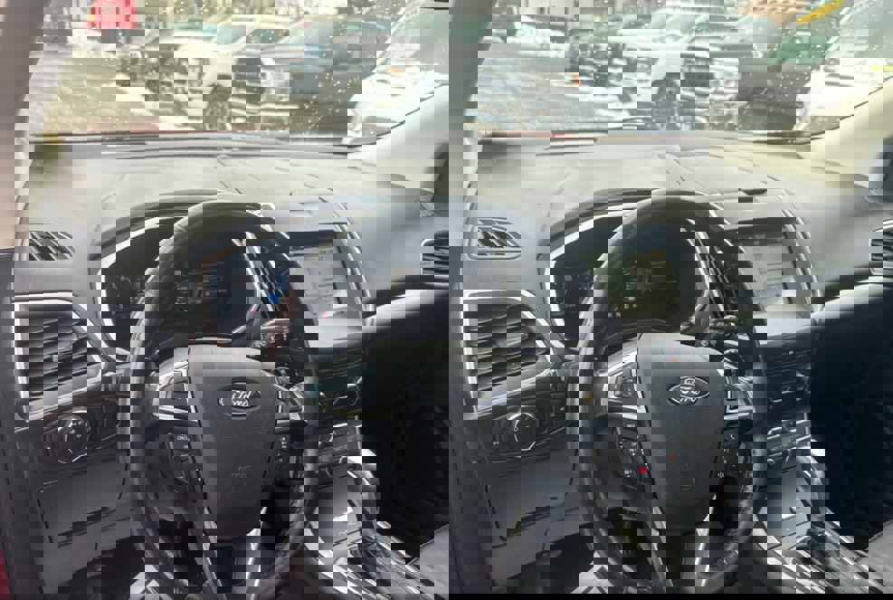 Used 2018 Ford Edge SEL w/ Equipment Group 201A image 12