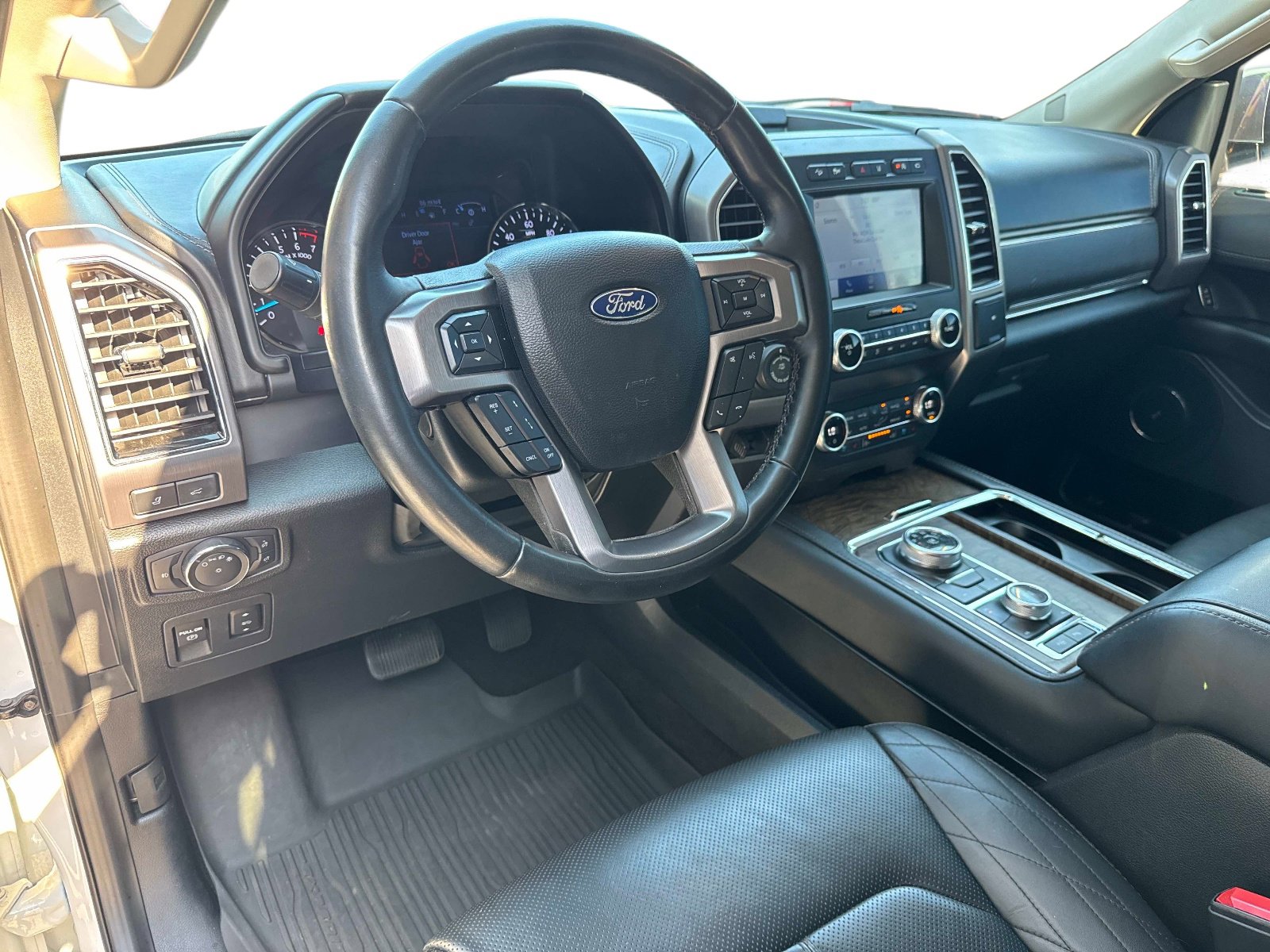 Used 2020 Ford Expedition Platinum AWD/4WD image 23