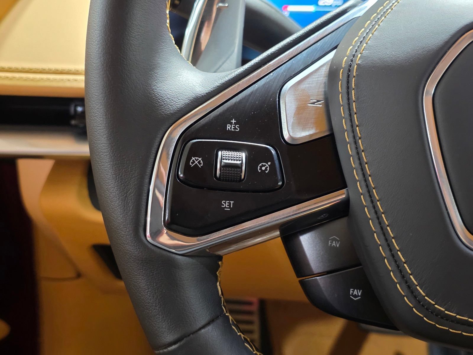 Used 2023 Chevrolet Corvette Stingray Premium Cpe w/ Z51 Performance Package RWD image 39
