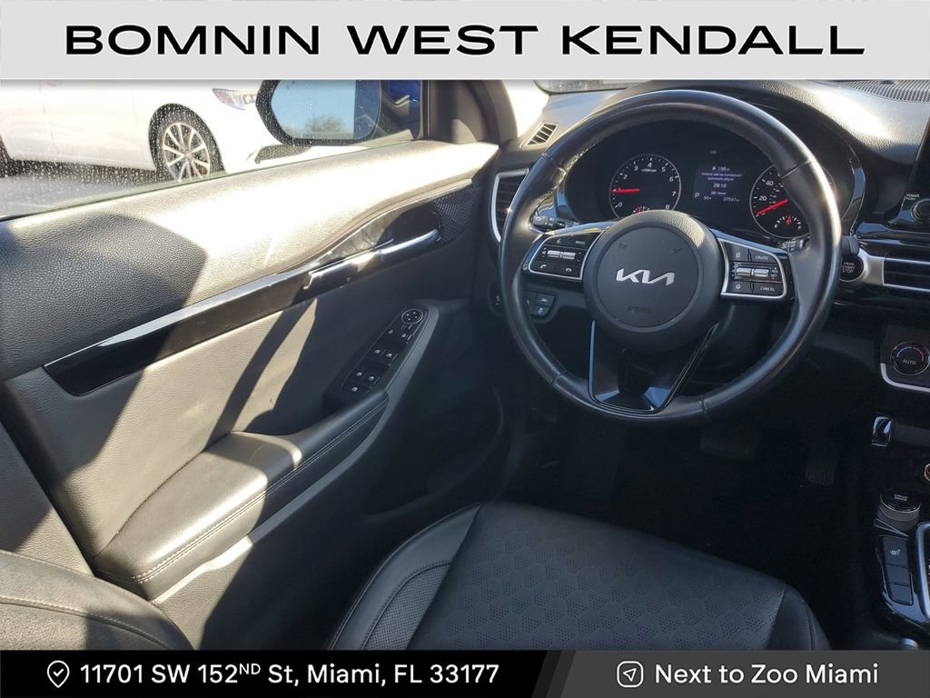 Used 2023 Kia Seltos EX image 14