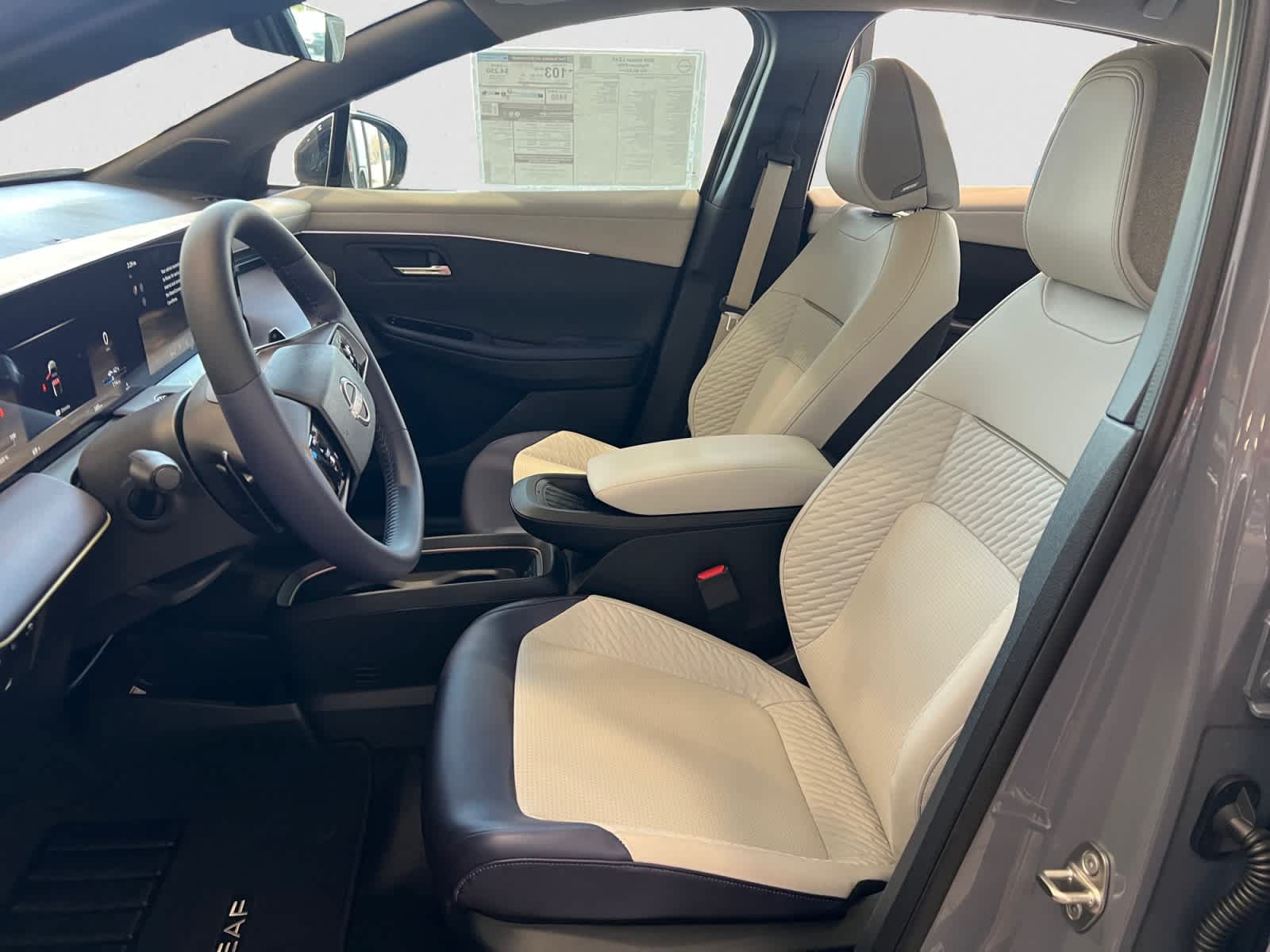 New 2026 Nissan Leaf Platinum+ w/ Cargo Package (Platinum+) FWD image 16