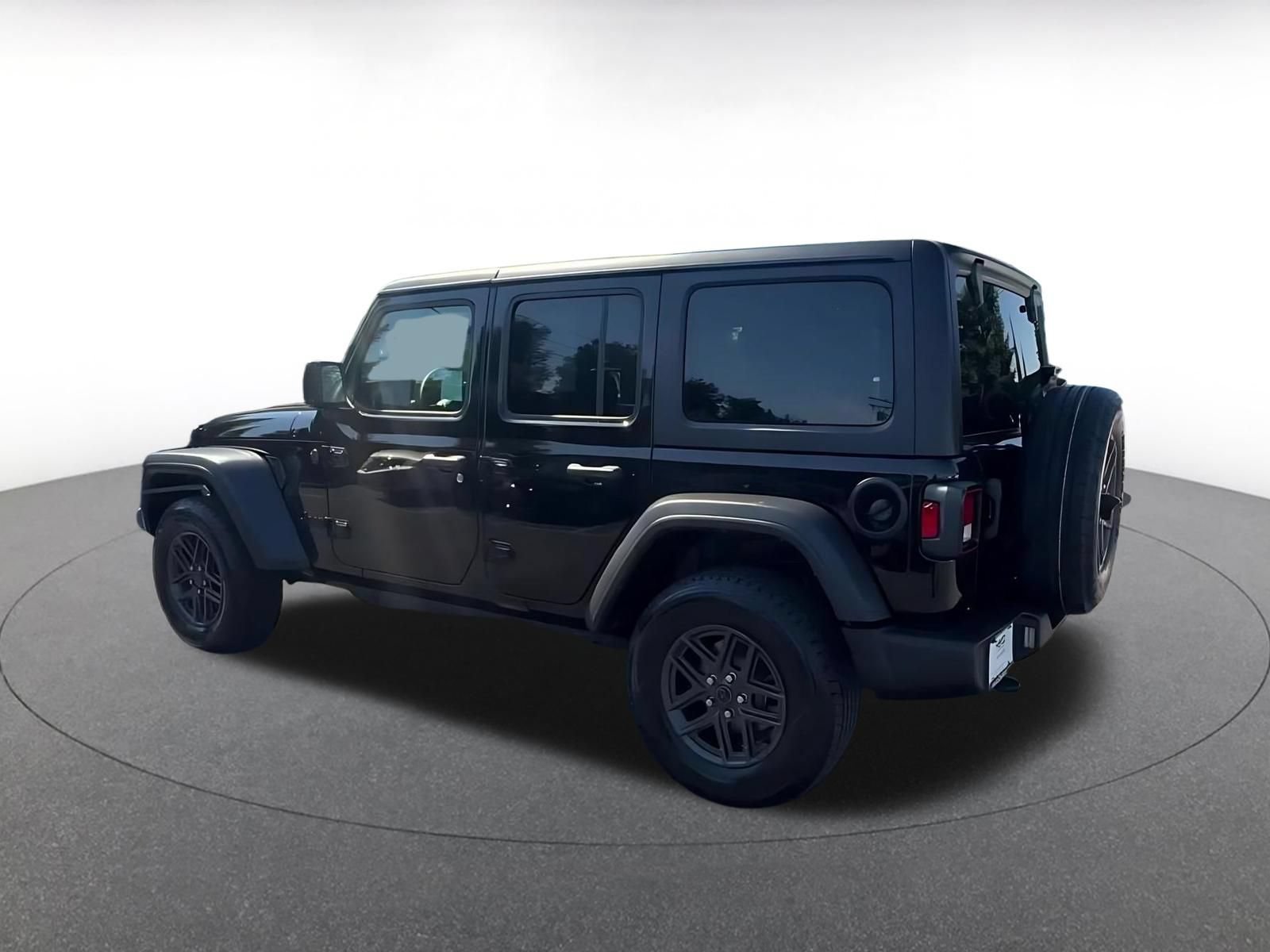 Used 2025 Jeep Wrangler Unlimited Sport AWD/4WD image 10