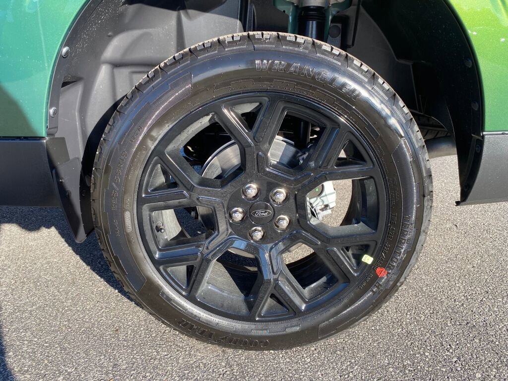 New 2025 Ford Maverick XLT w/ XLT Luxury Package image 24