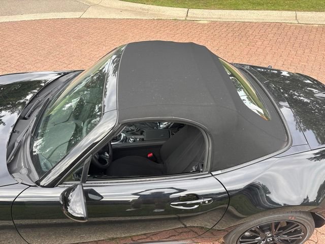 New 2026 MAZDA MX-5 Miata Club w/ Weather Package RWD image 5