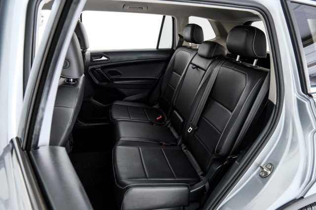 Used 2021 Volkswagen Tiguan SE R-Line image 38