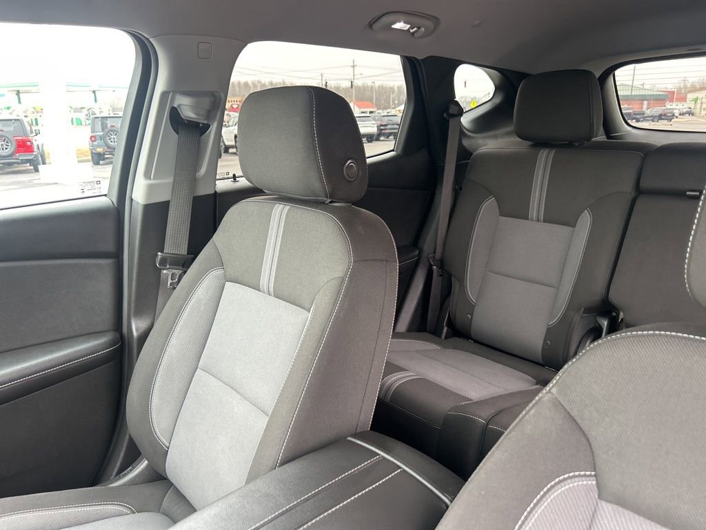 Used 2025 Chevrolet Blazer LT image 12