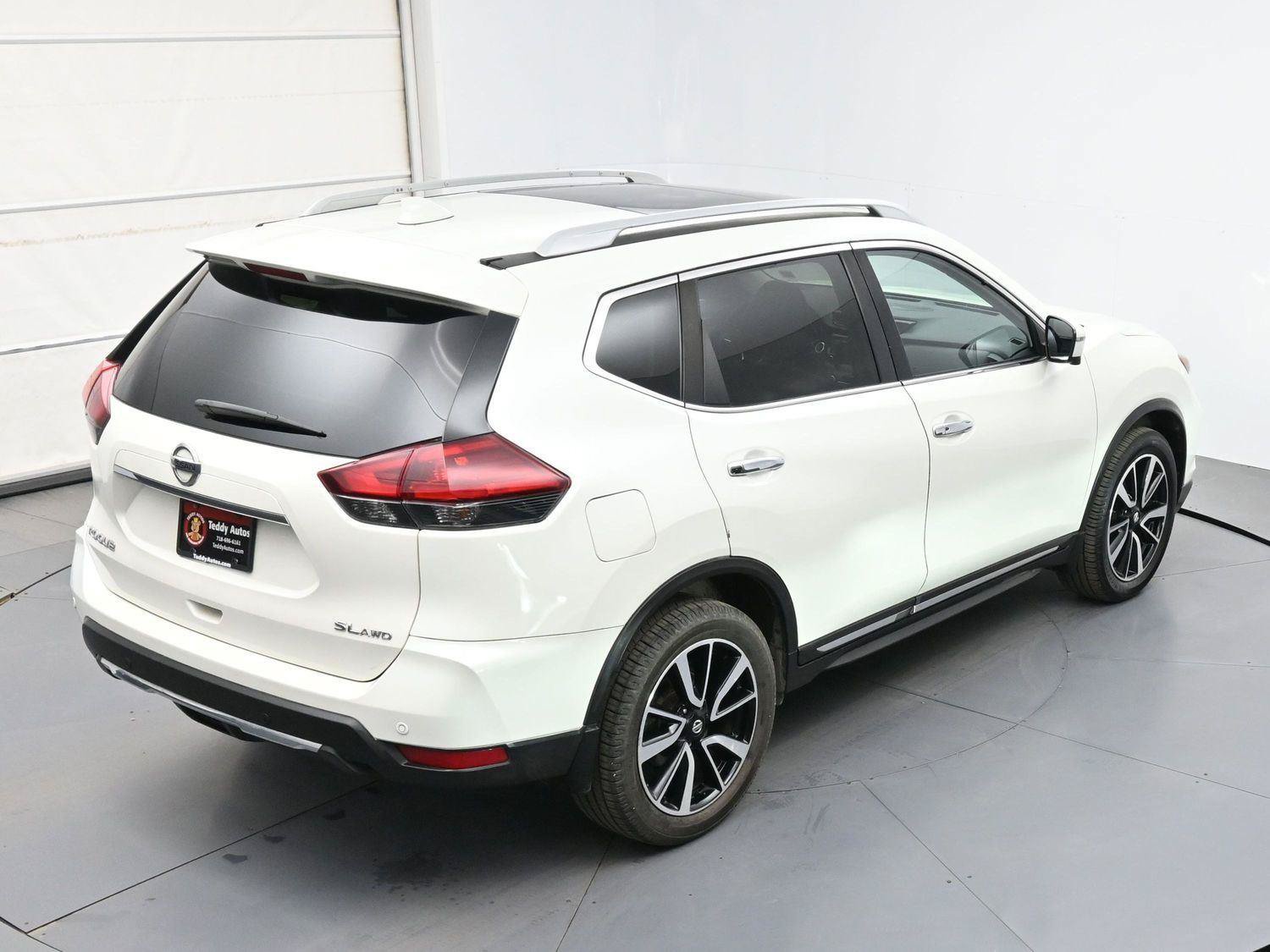 Used 2019 Nissan Rogue SL w/ Premium Package AWD/4WD image 33