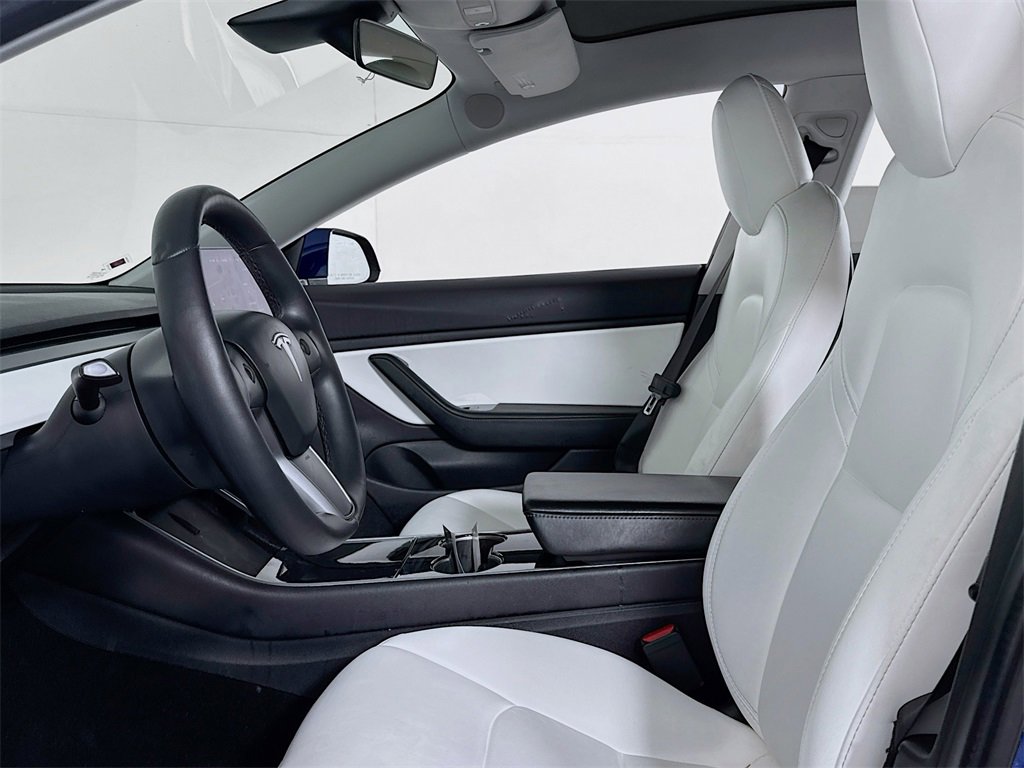 Used 2019 Tesla Model 3 Standard Range Plus image 10