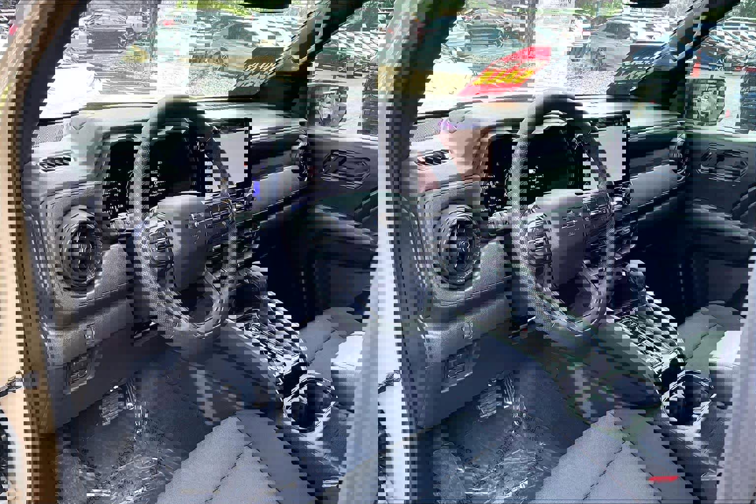 Certified 2024 Chevrolet Colorado Trail Boss w/ Technology Package image 14