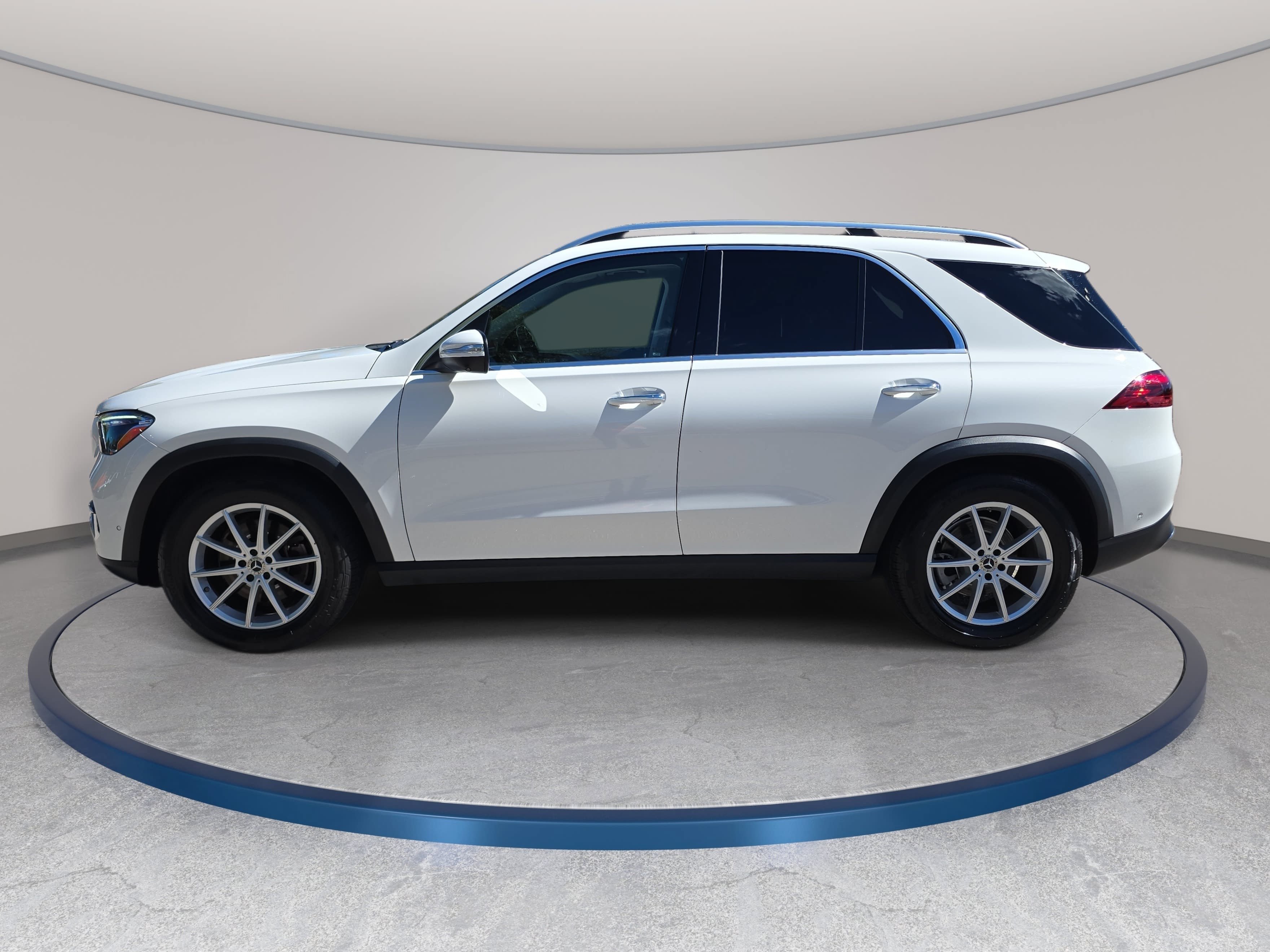 Used 2024 Mercedes-Benz GLE 350 4MATIC image 8