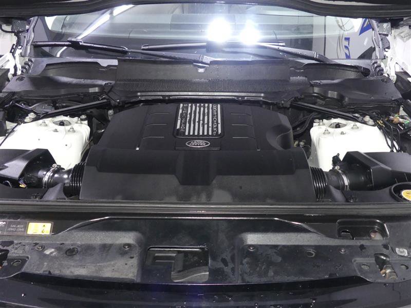 Used 2017 Land Rover Discovery HSE image 12