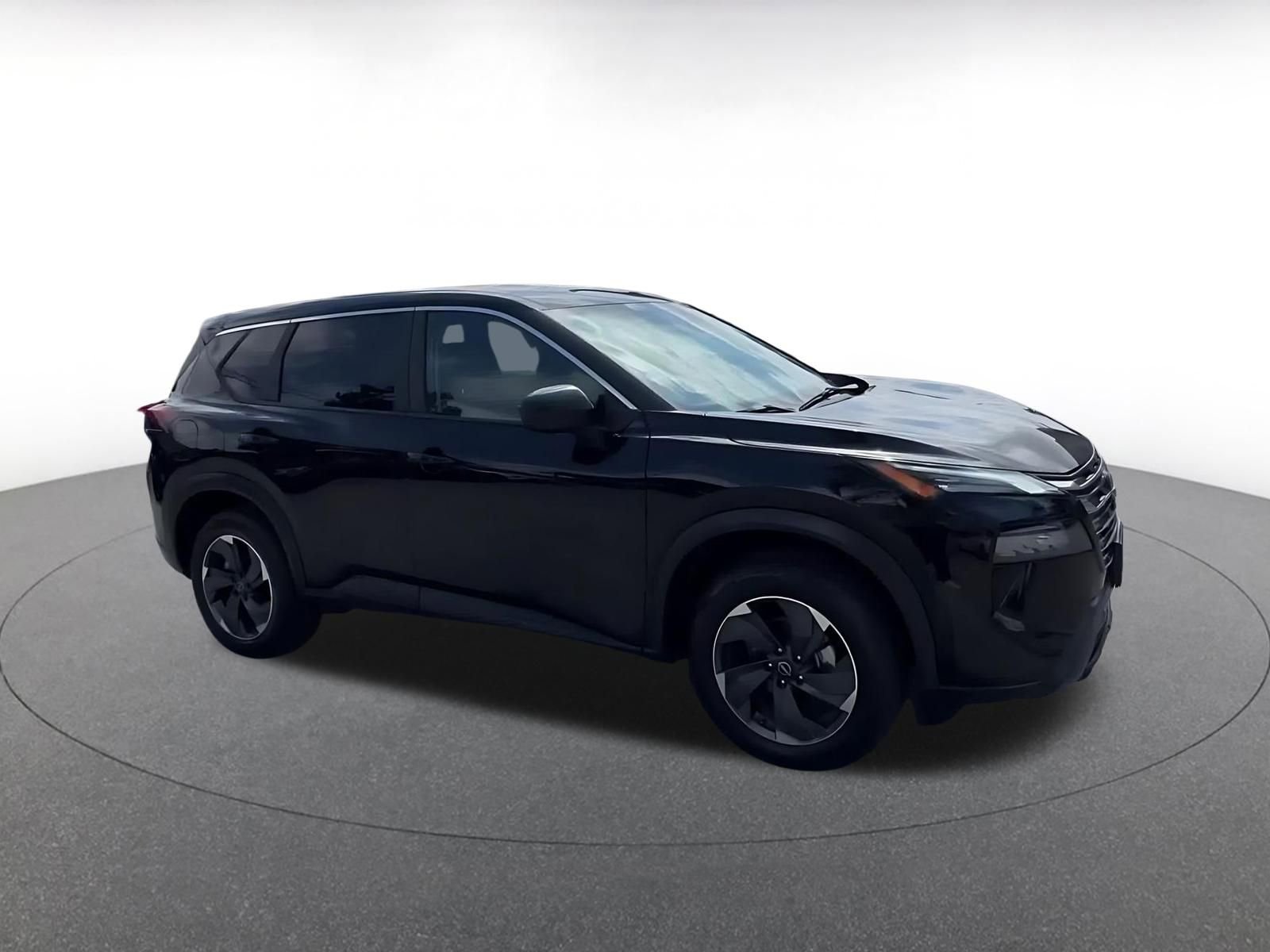 Used 2025 Nissan Rogue SV FWD image 2
