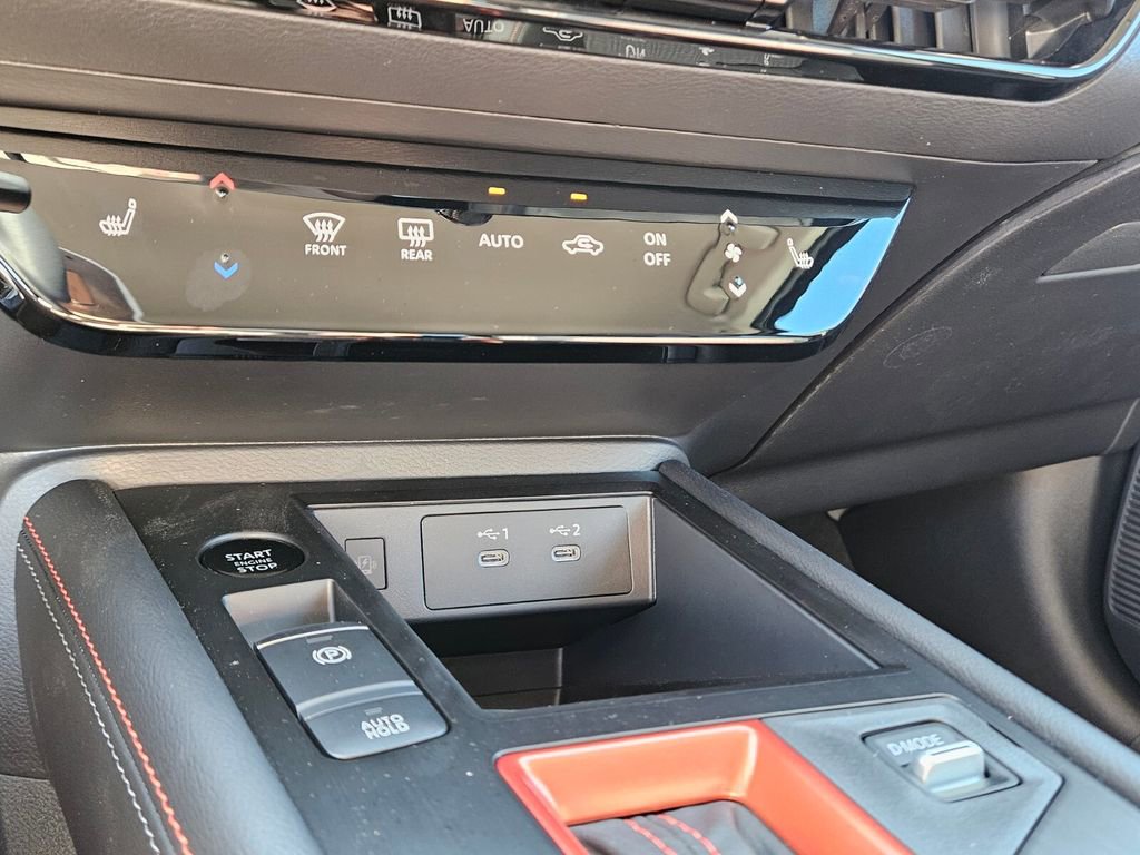 New 2026 Nissan Kicks SR w/ Cold Weather Package image 22