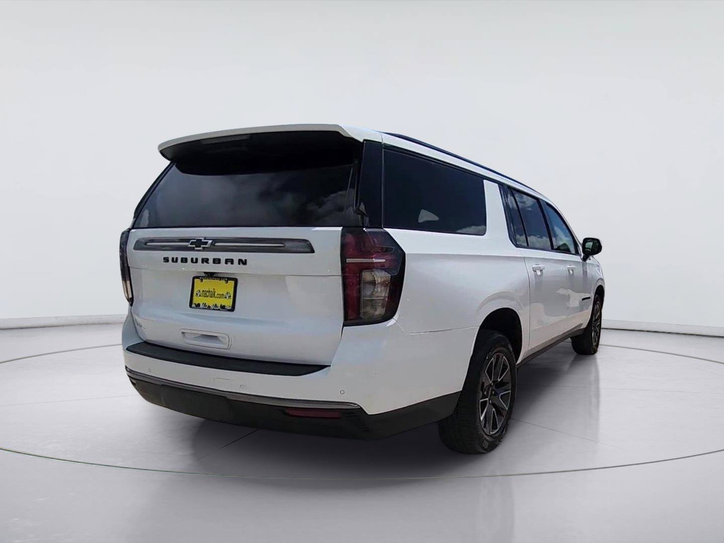 Certified 2022 Chevrolet Suburban Z71 AWD/4WD image 8