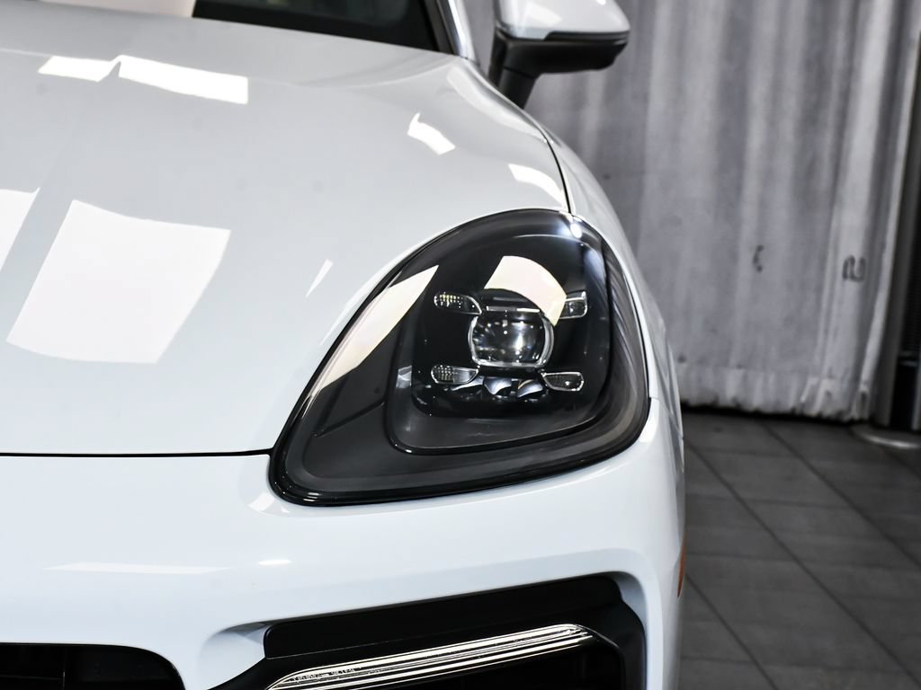 Used 2023 Porsche Cayenne AWD/4WD image 70