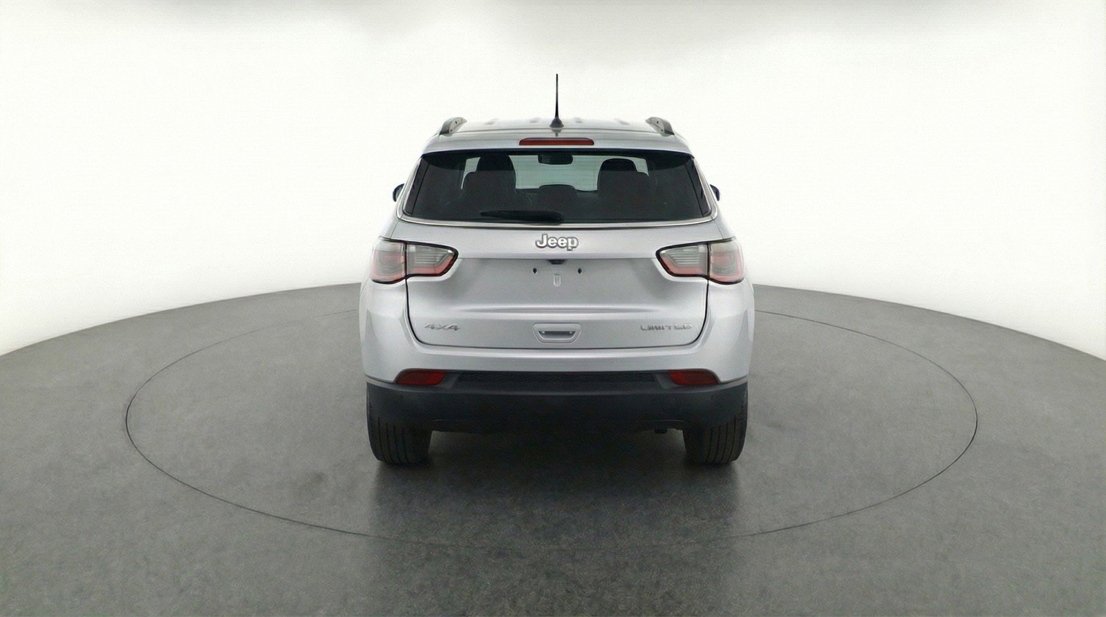 Used 2025 Jeep Compass Limited image 7