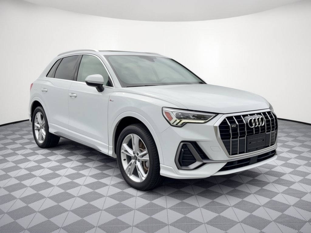 Used 2024 Audi Q3 2.0T Premium AWD/4WD image 7