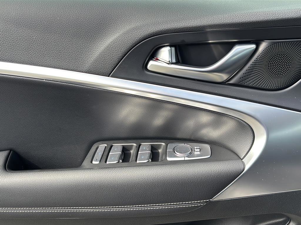 Certified 2026 Genesis G70 2.5T image 16