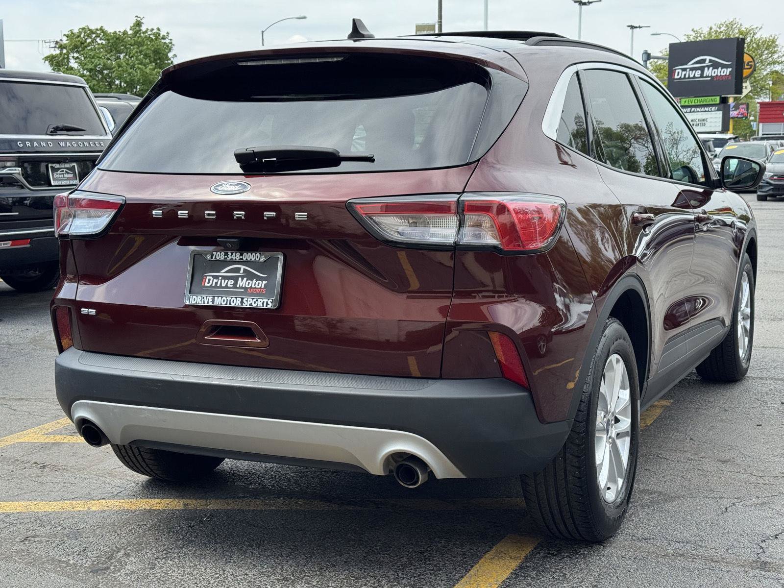 Used 2021 Ford Escape SE w/ Cold Weather Package FWD image 10