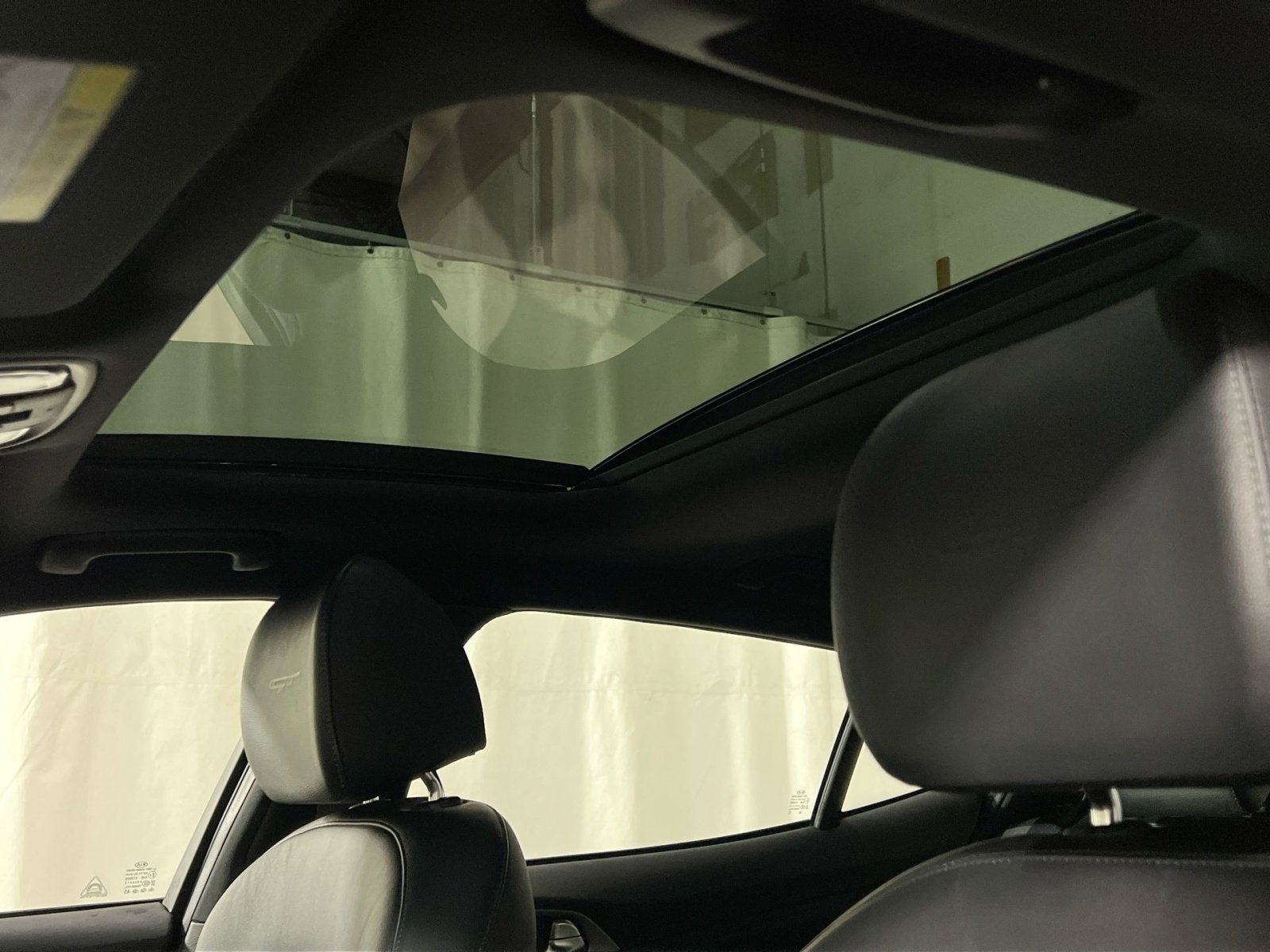 Used 2018 Kia Stinger GT1 image 23