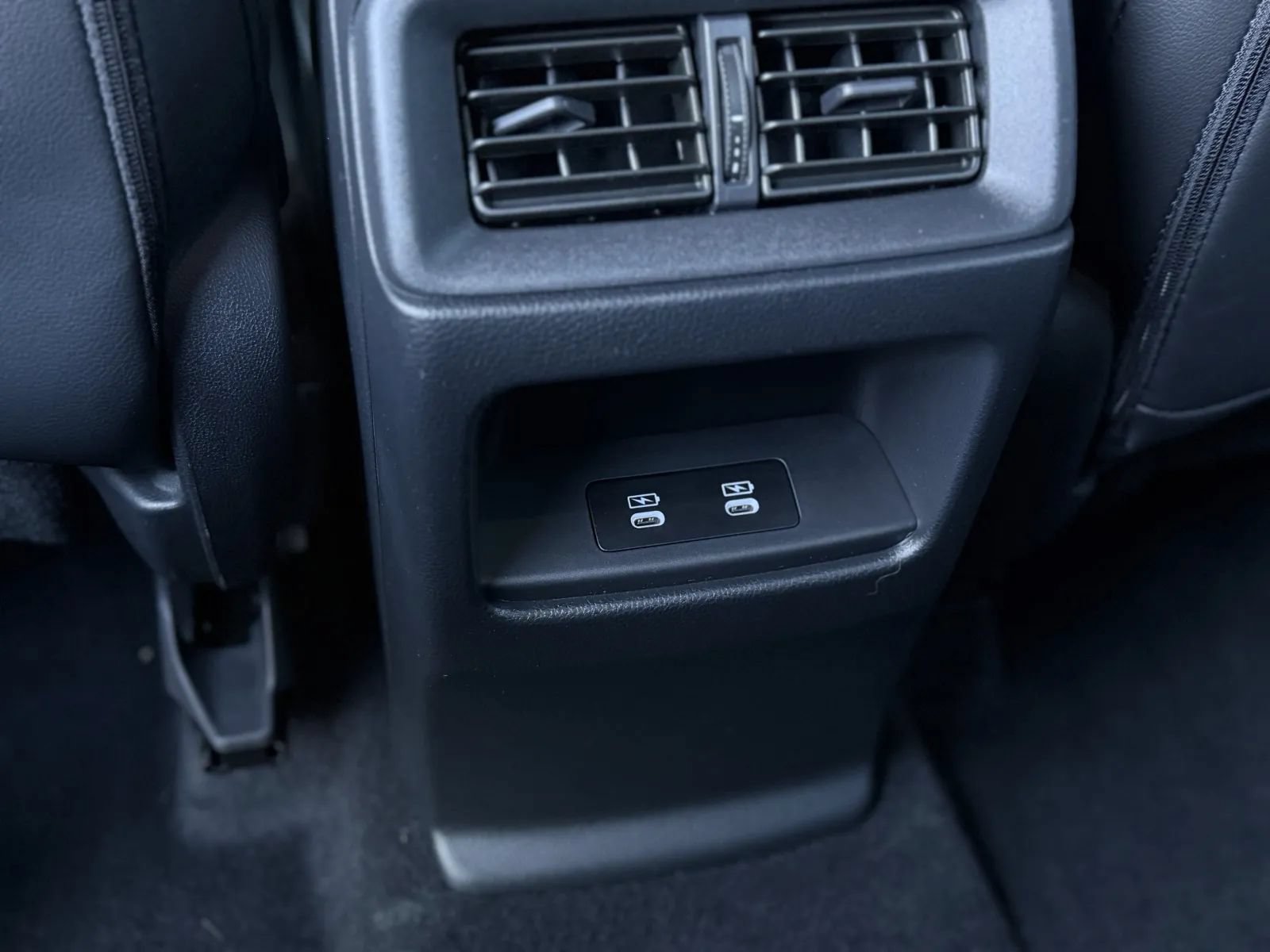 Used 2025 Honda CR-V Sport Touring image 40
